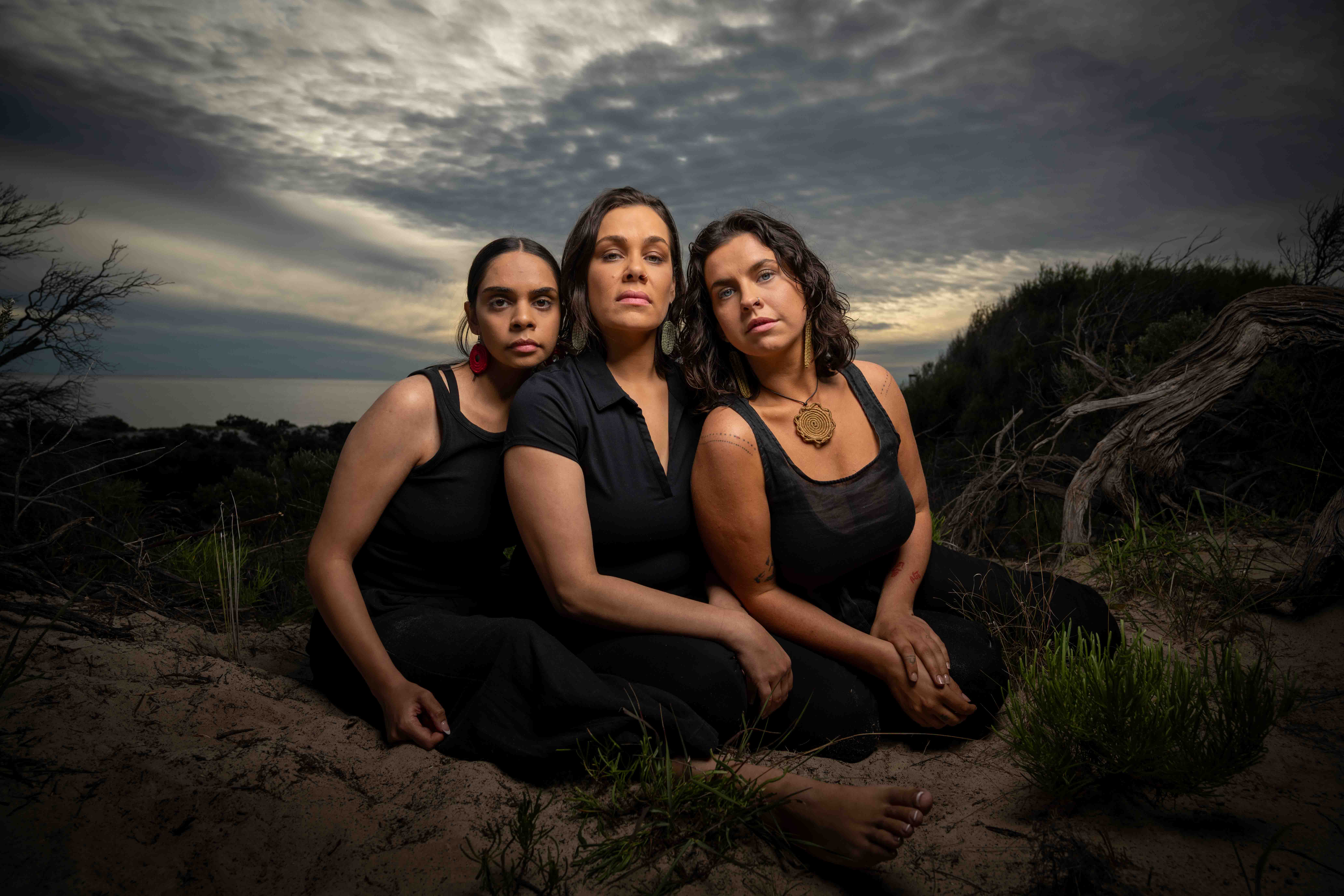 Kumarangk: Sisterhood